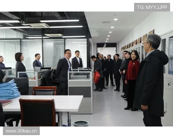 奋楫湾区新时代深圳十大杰出企业家引领高质量发展新征程