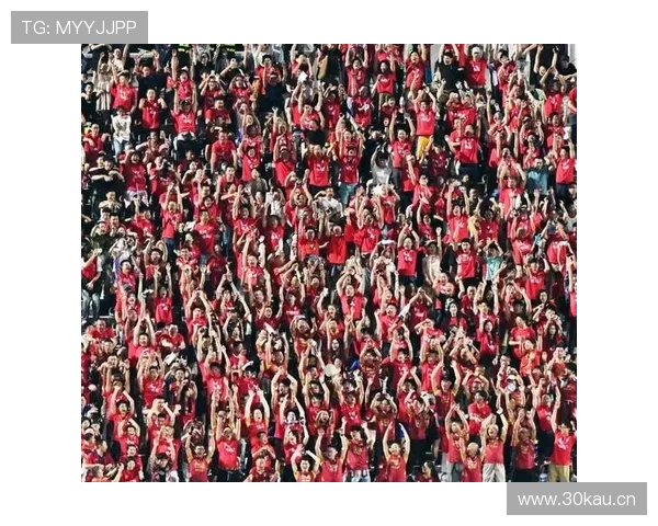 现场球迷狂欢点燃全城激情今夜